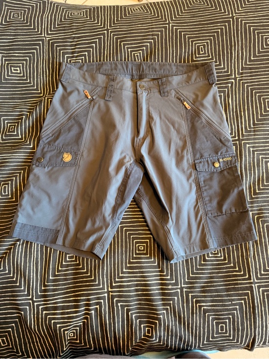 Fjallraven Other - Fjallraven Men's Black Cargo Shorts with G-1000 Patches
